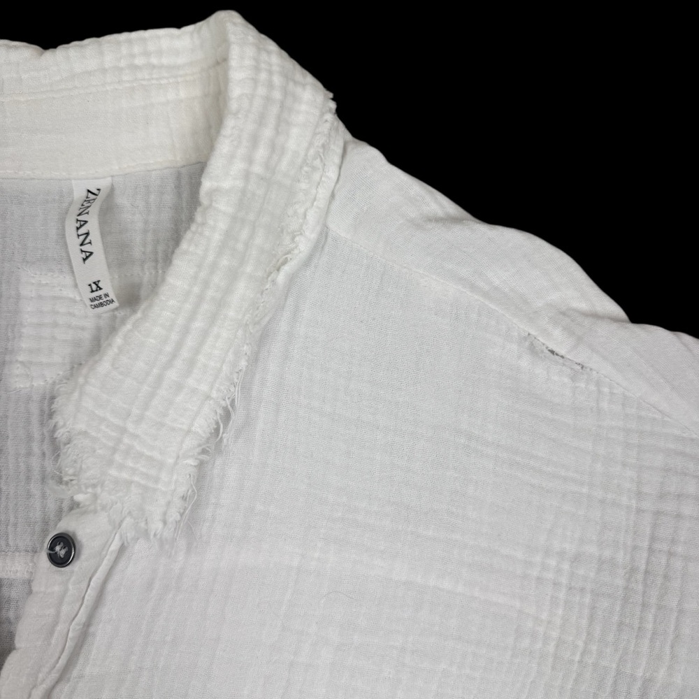 Zenana Double Gauze Oversized White Super Soft Button Down Shirt Raw Hem 1X - Picture 8 of 8